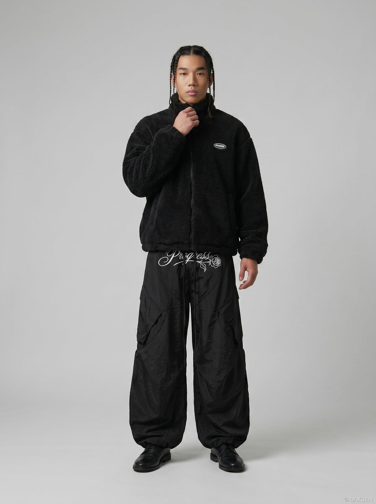 DAXUEN Oversized wide-leg cargo pants with graphic design — model photo