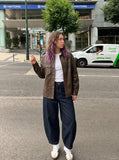 DAXUEN dark blue barrel-leg denim jeans — model photo