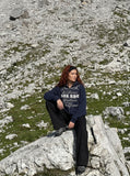 DAXUEN Bastiar K graphic full-zip hooded sweatshirt — model photo