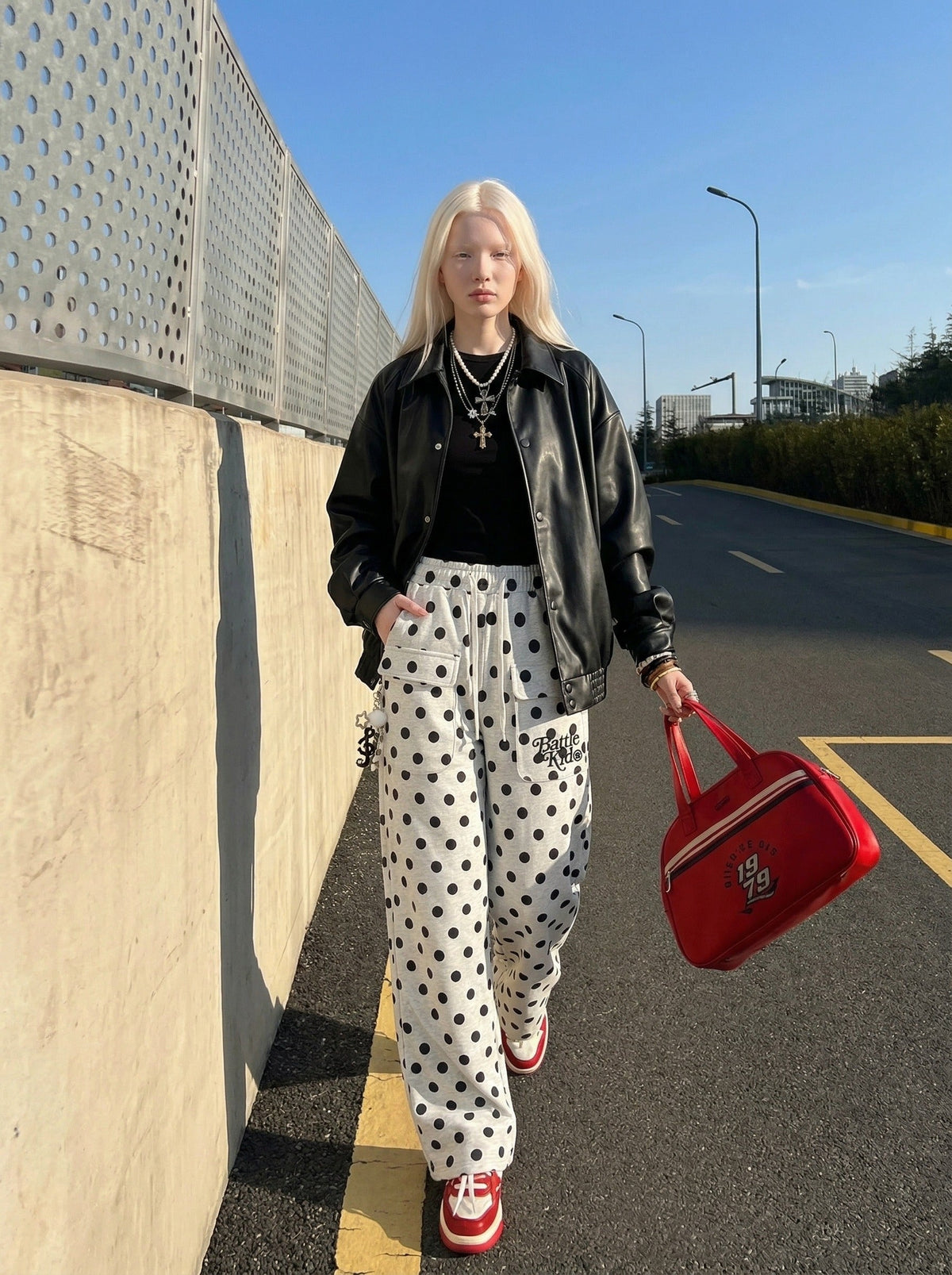 DAXUEN Wide-leg casual pants with polka dot print — model photo