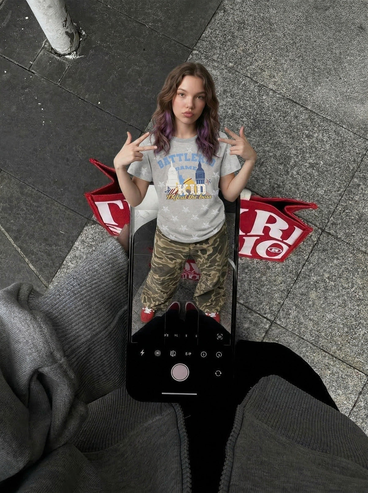 DAXUEN BATTLEKID graphic t-shirt with star print — model photo