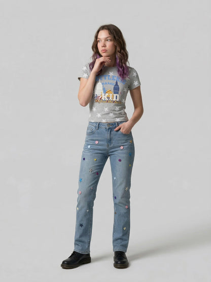 DAXUEN BATTLEKID graphic t-shirt with star print — model photo