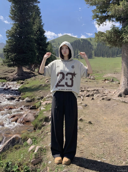 DAXUEN Be BOLD 23 Graphic T-Shirt | DAXUEN — model photo
