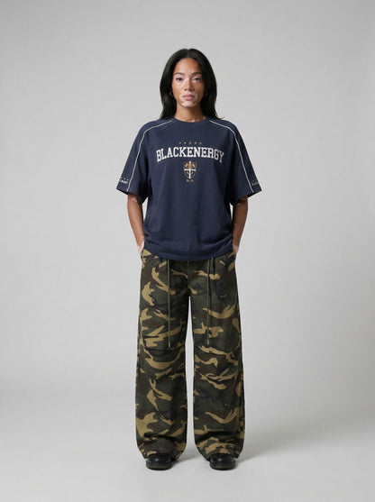 DAXUEN BLACKENERGY oversized short-sleeved t-shirt — model photo