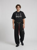 DAXUEN black bold 'a b o' graphic short-sleeve T-shirt — model photo