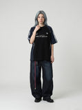 DAXUEN Color-blocked graphic T-shirt with raglan sleeves — model photo