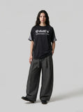 DAXUEN Black short-sleeved t-shirt with graphic print — model photo