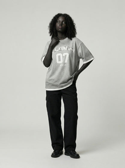 DAXUEN Oversized heather grey short-sleeve t-shirt with graphic print — model photo