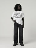 DAXUEN White short-sleeved crew neck graphic T-shirt — model photo
