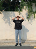 DAXUEN Men's short-sleeved graphic t-shirt — model photo