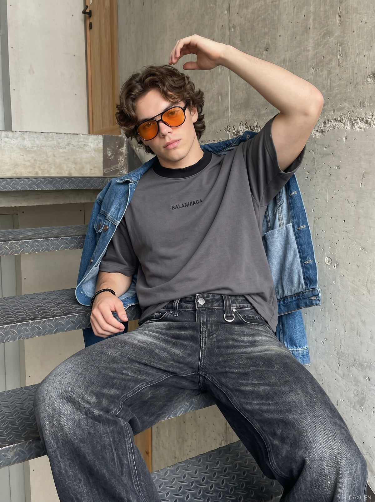 DAXUEN Relaxed-fit short-sleeve t-shirt with bold embroidery — model photo