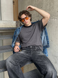 DAXUEN Relaxed-fit short-sleeve t-shirt with bold embroidery — model photo