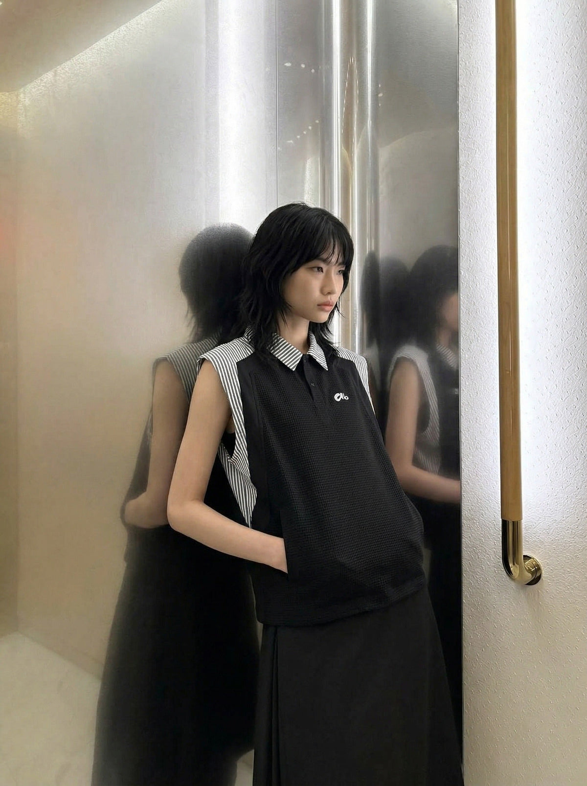 DAXUEN Short-sleeved polo shirt with striped panels — model photo