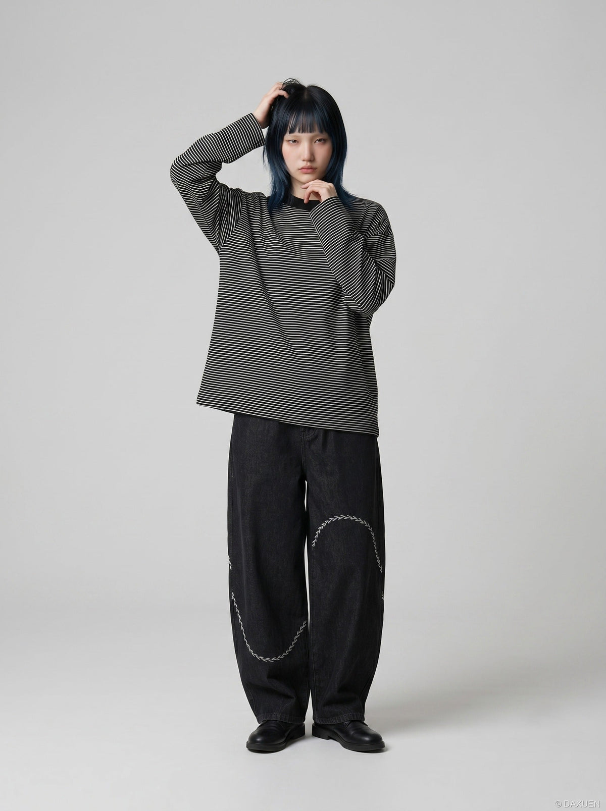 DAXUEN Bold stripe long sleeve t-shirt — model photo
