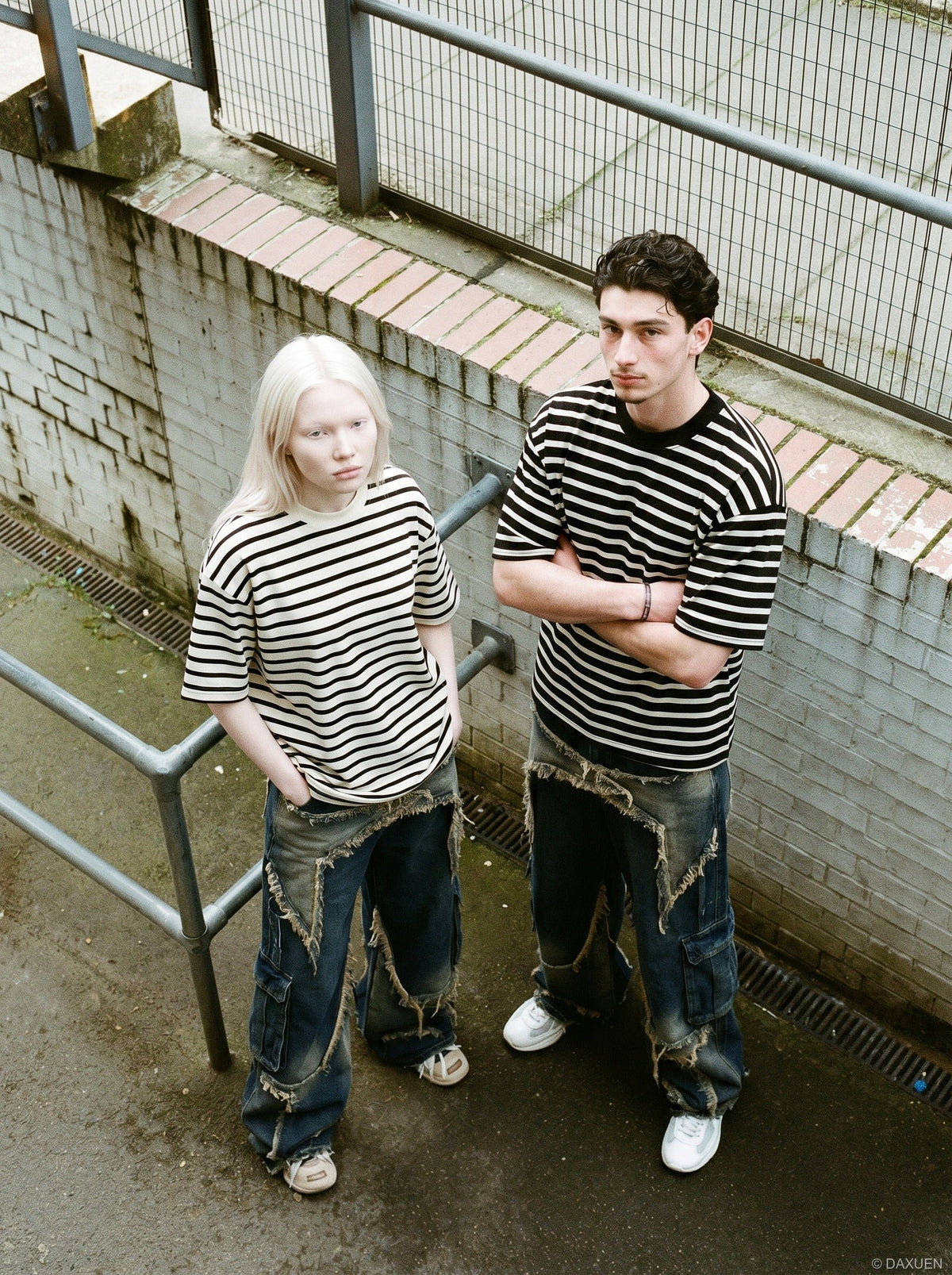 DAXUEN Bold stripe relaxed-fit T-shirt — model photo
