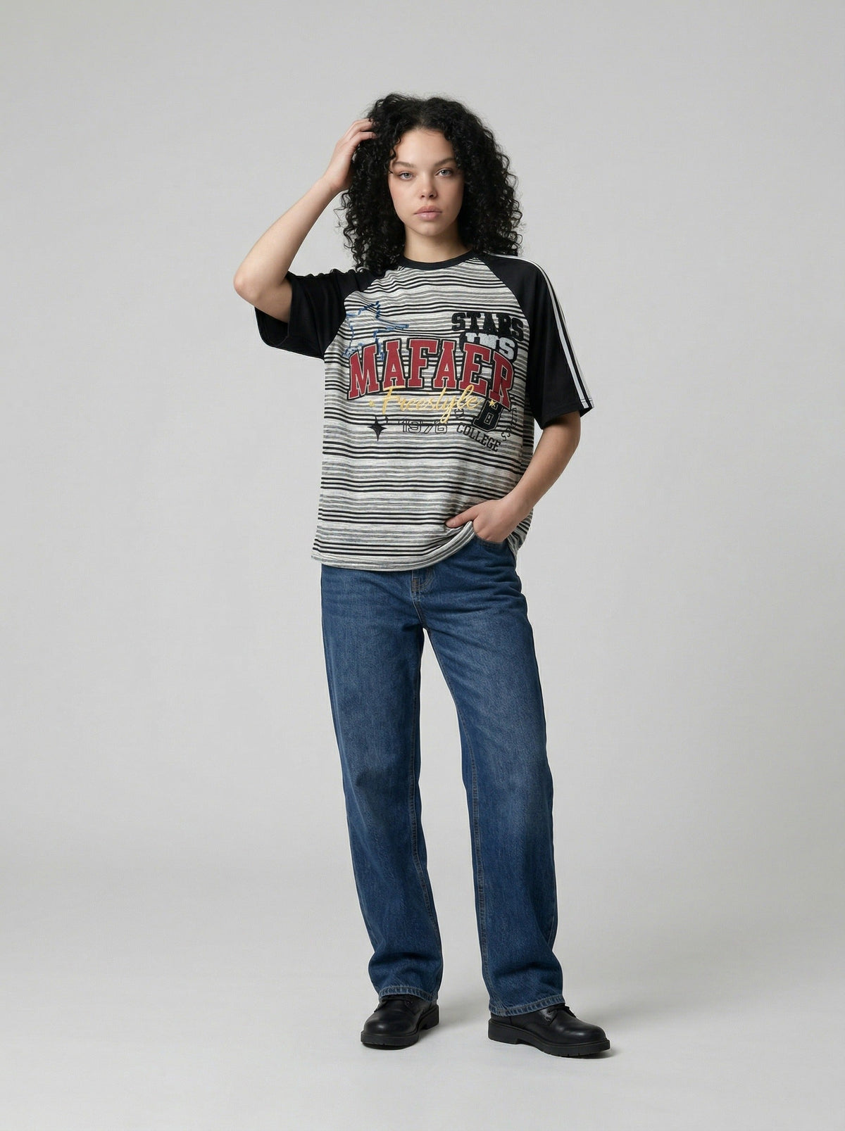 DAXUEN Bold striped graphic short-sleeve T-shirt — model photo