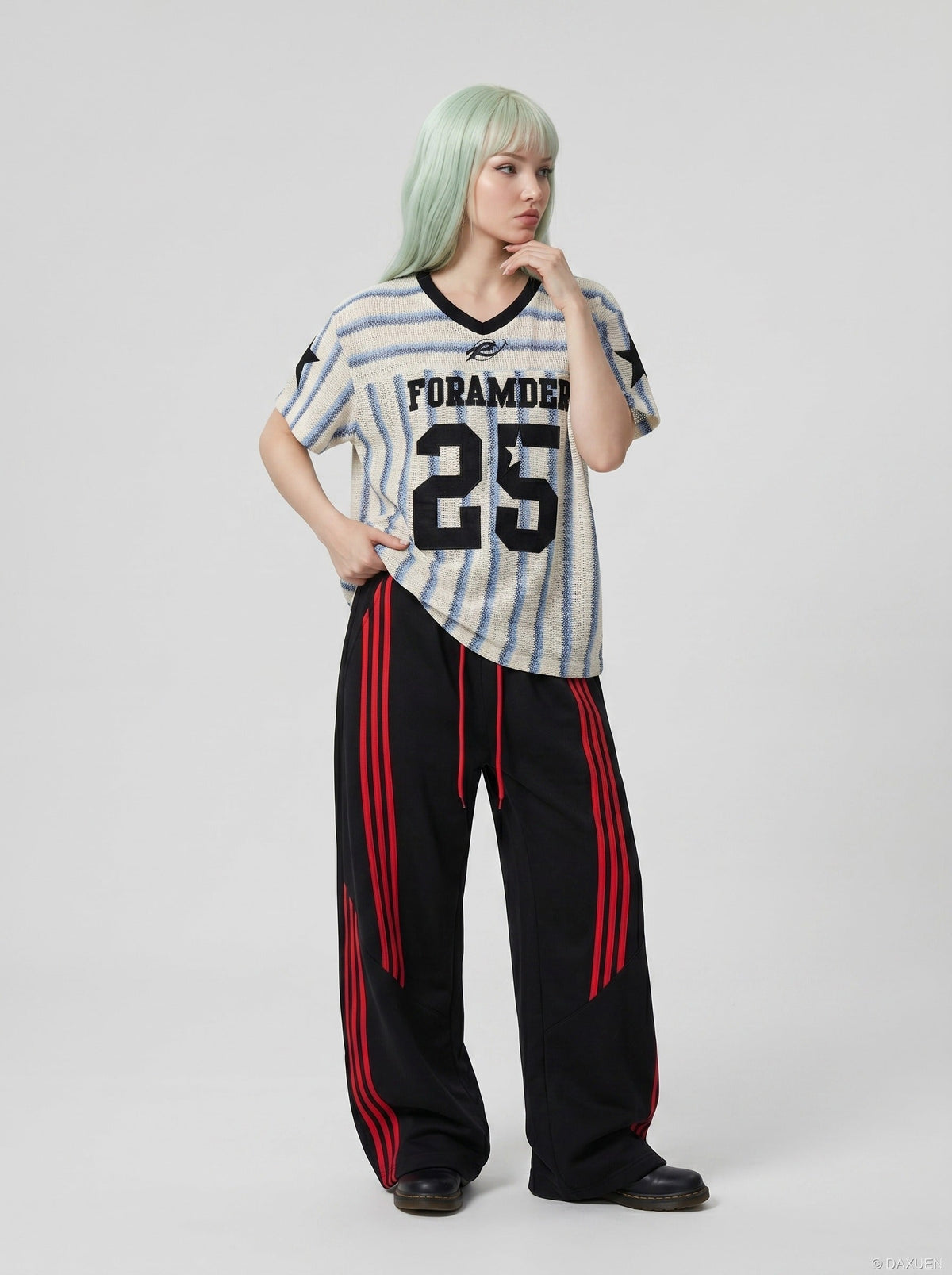 DAXUEN Short-sleeved loose-fitting V-neck top with stripes and graphics — model photo