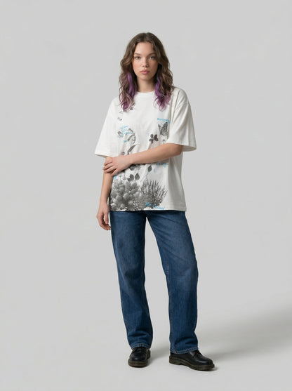 DAXUEN Botanical graphic relaxed fit t-shirt — model photo