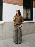 DAXUEN brown camouflage graphic oversized t-shirt — model photo
