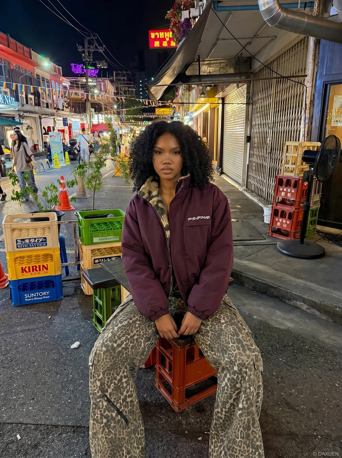 DAXUEN burgundy reversible camouflage fleece jacket — model photo