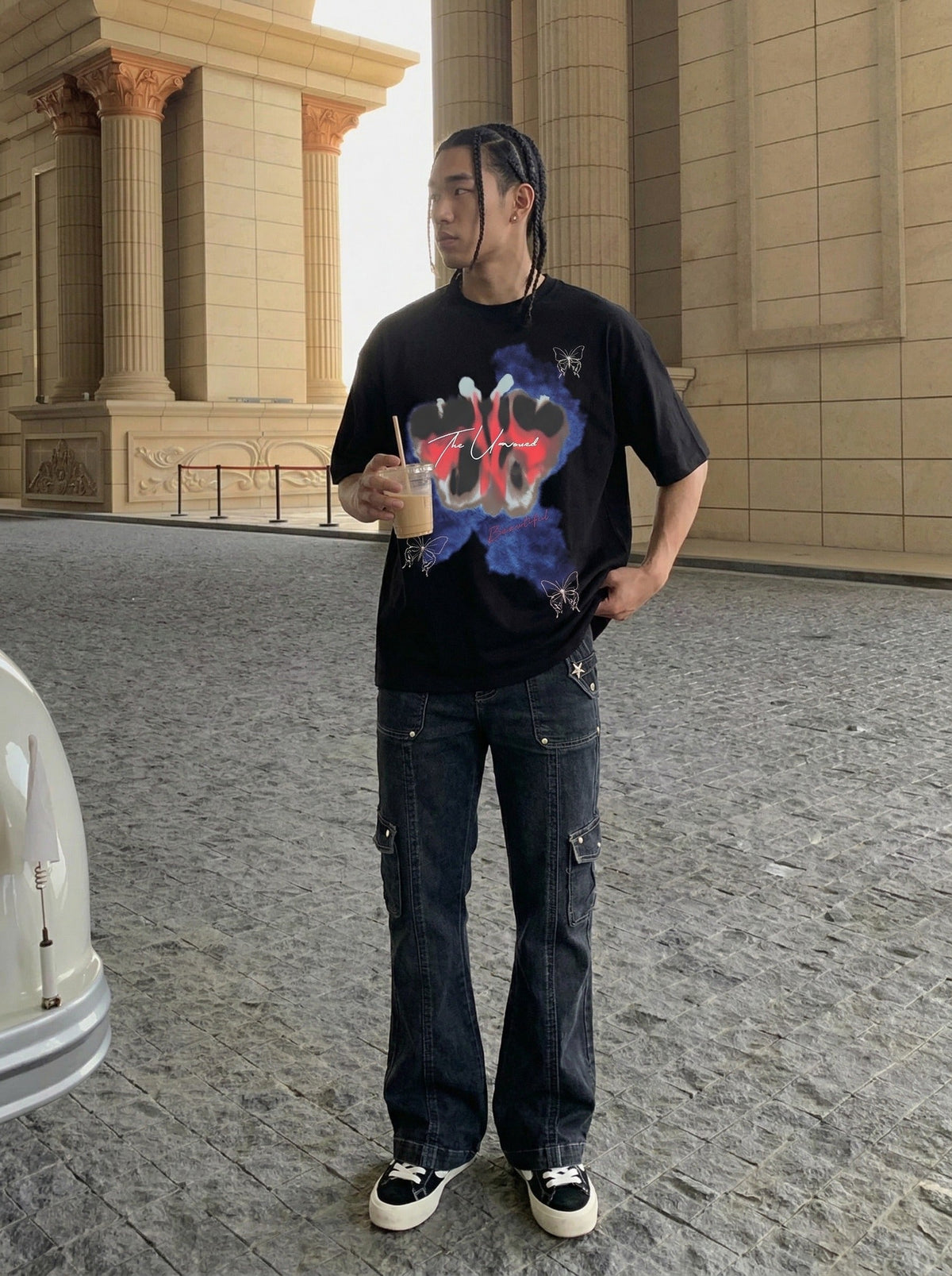 DAXUEN Butterfly graphic crew neck t-shirt — model photo