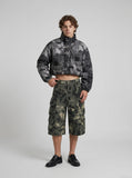 DAXUEN Wide-leg camouflage cargo shorts with multiple pockets — model photo
