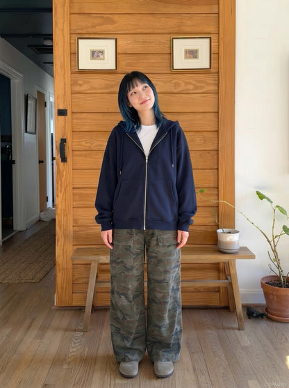 DAXUEN Wide-leg cargo pants in camouflage pattern — model photo