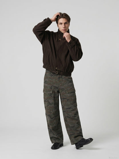 DAXUEN Wide-leg cargo pants in camouflage pattern — model photo