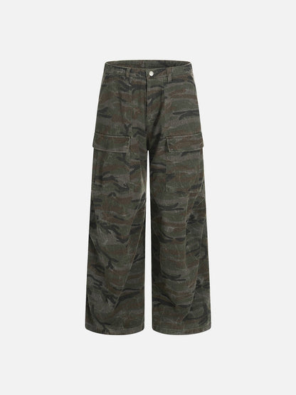 DAXUEN Wide-leg cargo pants in camouflage pattern