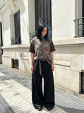DAXUEN Camouflage short-sleeved hooded top — model photo