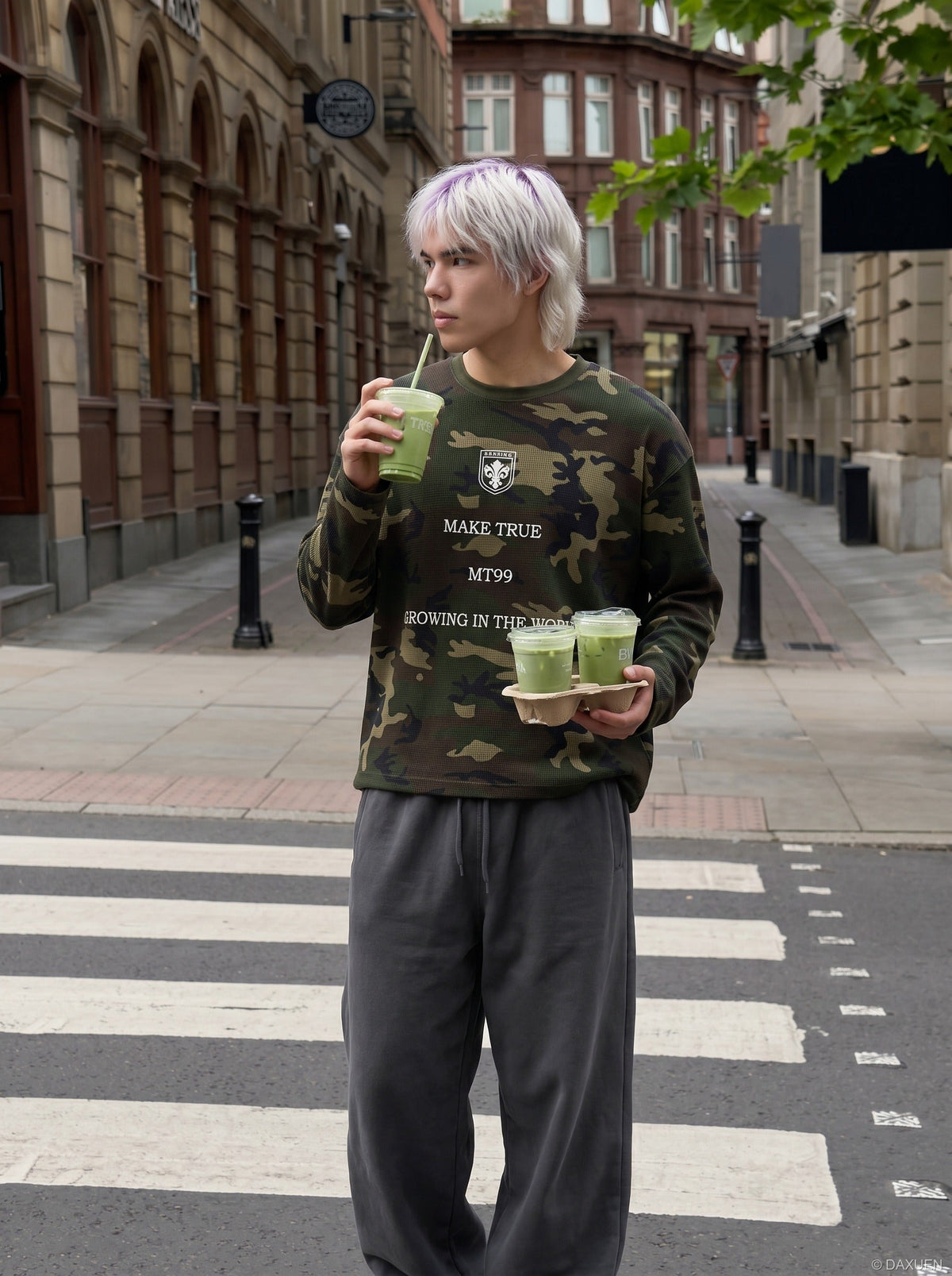 DAXUEN Camouflage long-sleeve top with graphics — model photo