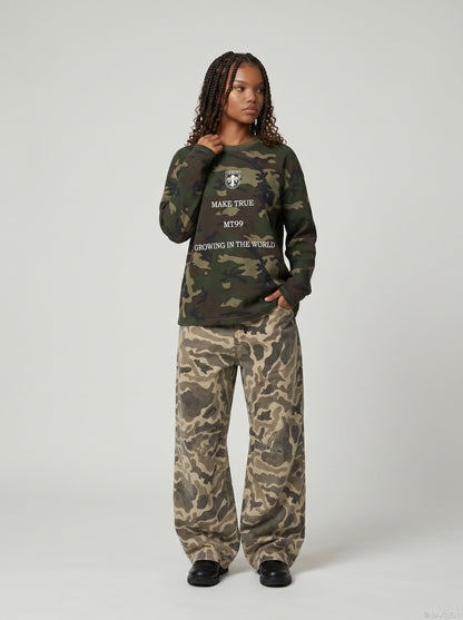 DAXUEN Camouflage long-sleeve top with graphics — model photo