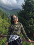 DAXUEN Camouflage long-sleeve top with graphics — model photo