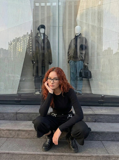 DAXUEN High-waisted wide-leg cropped cargo pants — model photo