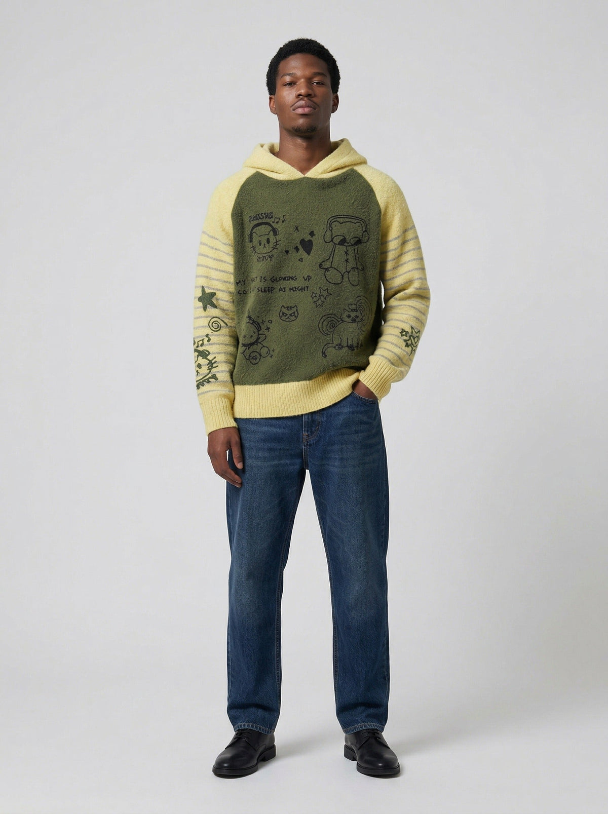 DAXUEN Hooded sweater with cartoon graphics and contrasting sleeves — model photo