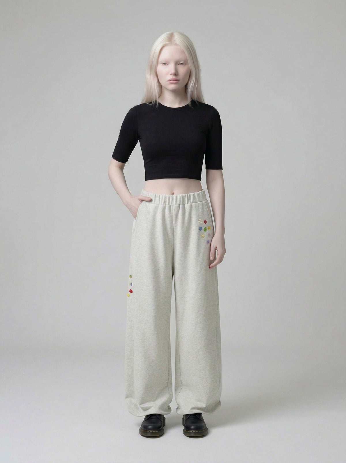 DAXUEN Women's casual wide-leg sweatpants in various styles — model photo