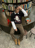 DAXUEN Cat graphic short-sleeved T-shirt with embroidery — model photo