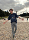 DAXUEN Oversized short-sleeve t-shirt with a celestial graphic — model photo