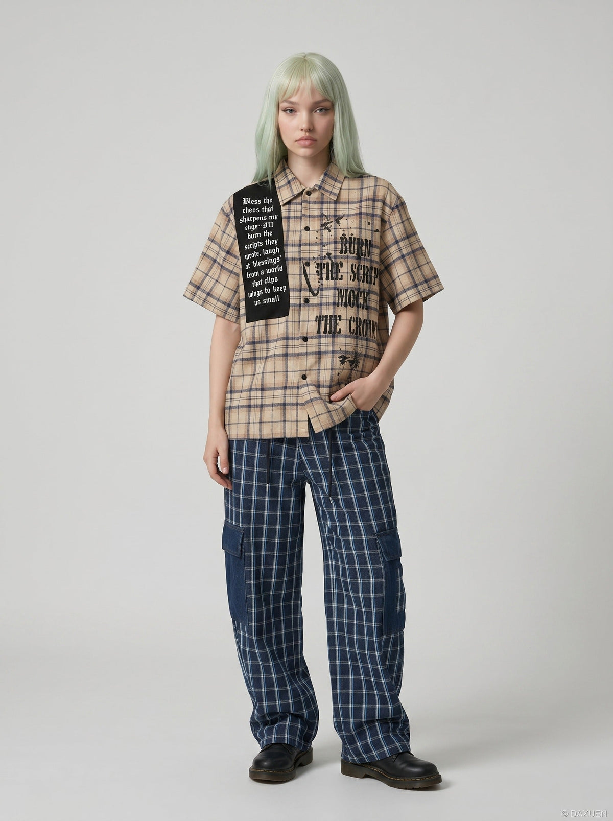 DAXUEN Short-sleeved plaid button-up shirt with graphic elements — model photo