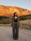 DAXUEN dark charcoal grey relaxed-fit cargo pants — model photo