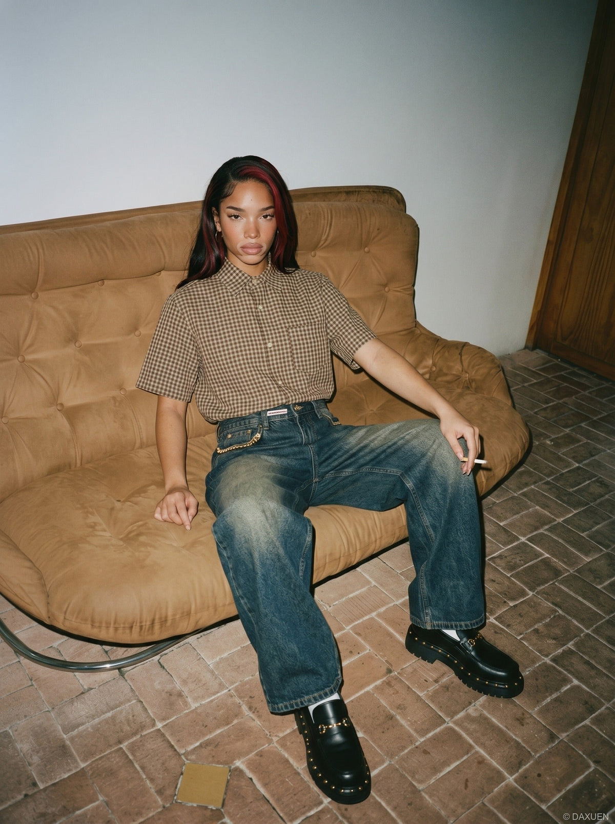 DAXUEN Checked button-up shirt with short sleeves — model photo