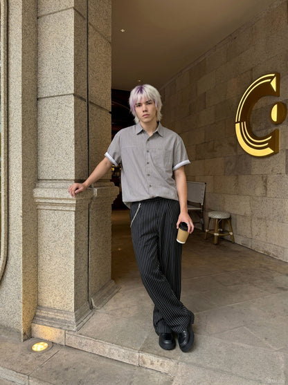 DAXUEN Short-sleeved grey striped button-up shirt — model photo