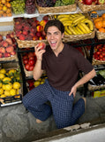 DAXUEN Short-sleeved knitted polo shirt — model photo