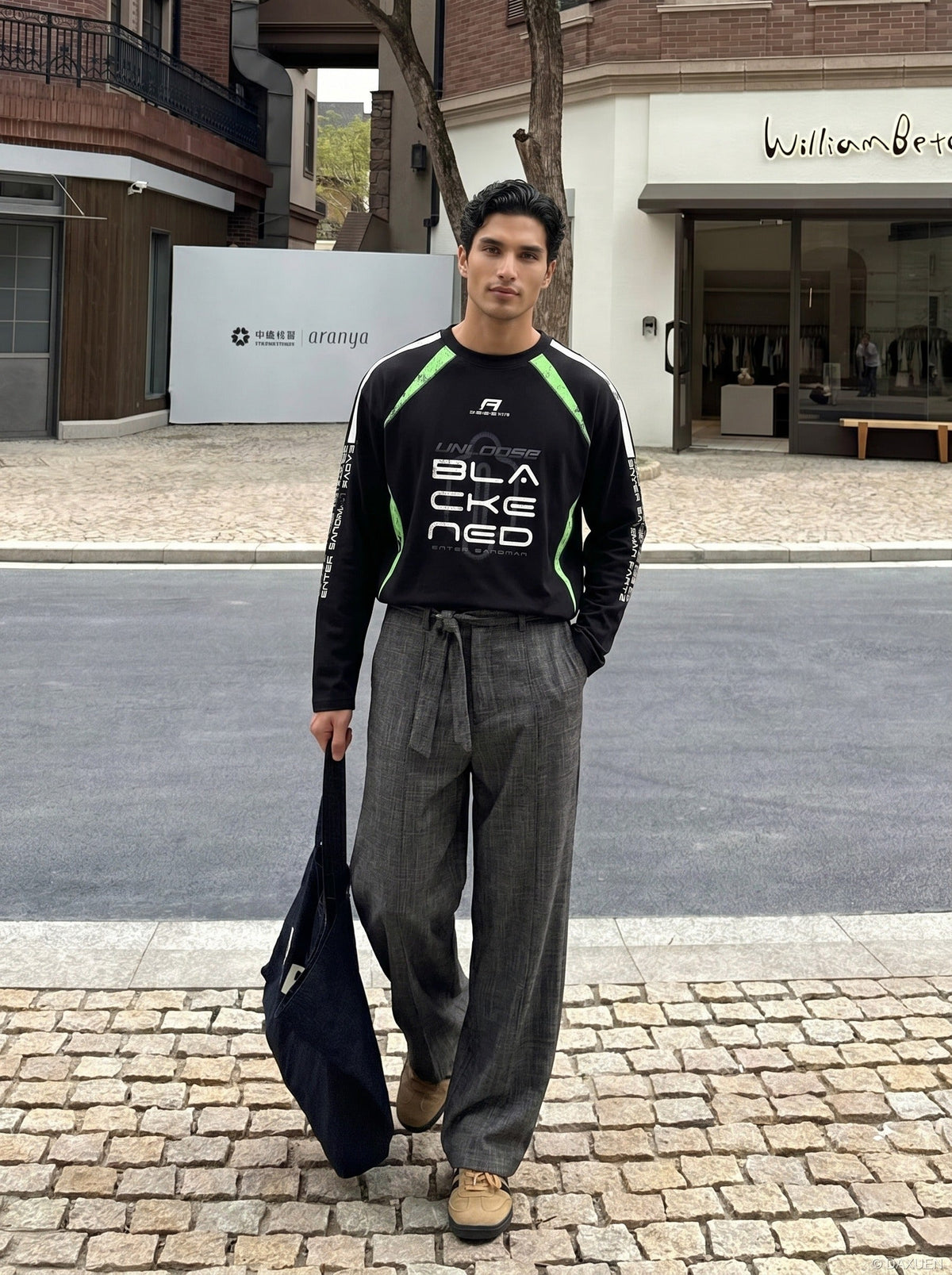 DAXUEN Color block long sleeve top with graphics — model photo