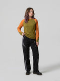 DAXUEN color-blocked long sleeve crew neck top — model photo