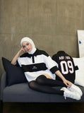 DAXUEN Color-blocked oversized polo shirt — model photo