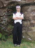 DAXUEN color-blocked t-shirt with shield patch — model photo