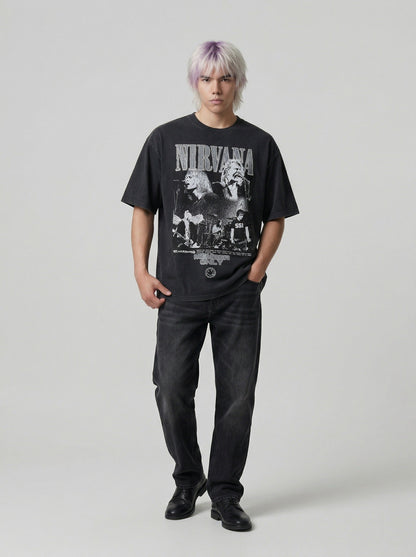 DAXUEN Oversized short-sleeved crew neck t-shirt with concert graphic — model photo