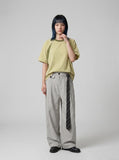 DAXUEN Casual T-shirt with contrasting colors and graphics — model photo