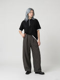 DAXUEN Relaxed fit short-sleeved t-shirt with contrasting trim — model photo